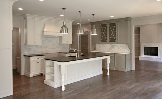 Benson Pendants - Life On Virginia Street