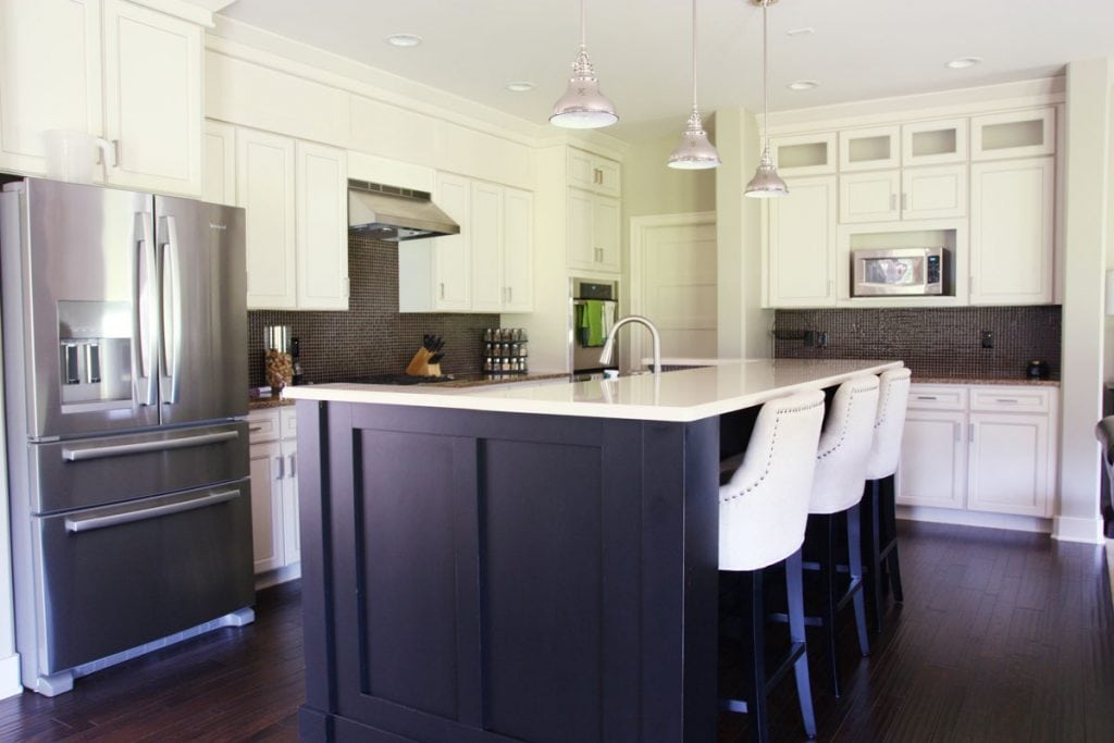 white-and-black-kitchen-life-on-virginia-street