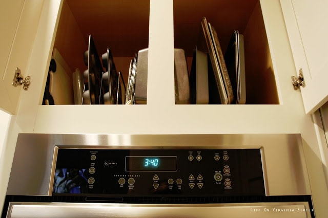 Kitchen Pan and Cookie Sheet Organization