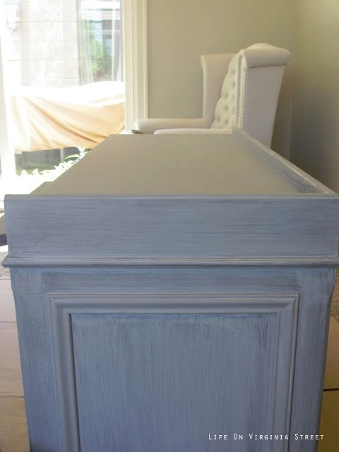 Annie Sloan Chalk Paint - One coat of French Linen