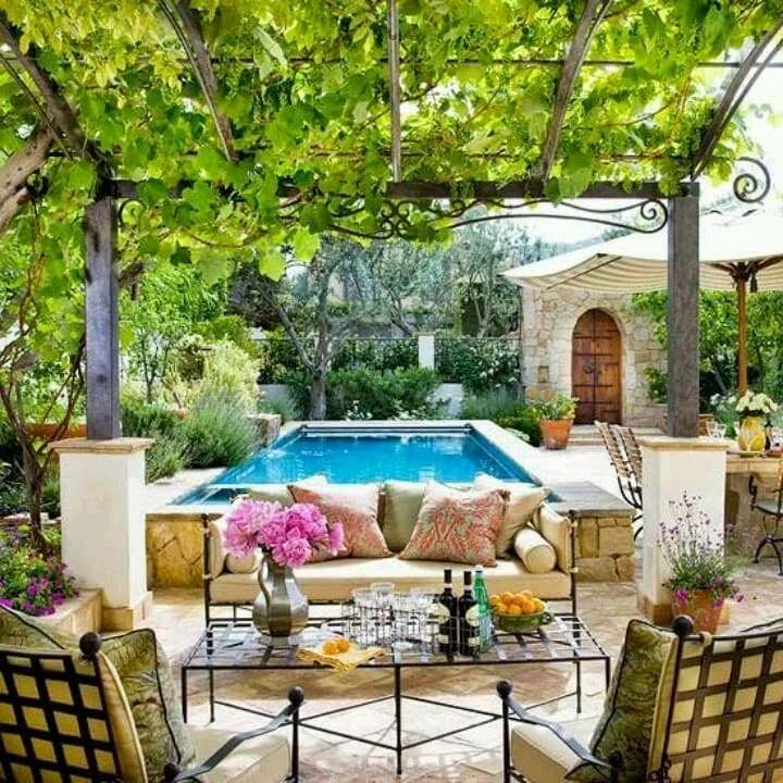 Love the pergola in this photos, as well as the private feeling.
