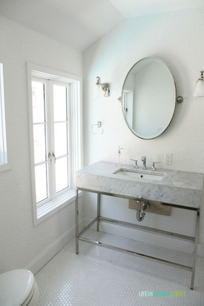 slc home 1 upstairs bathroom