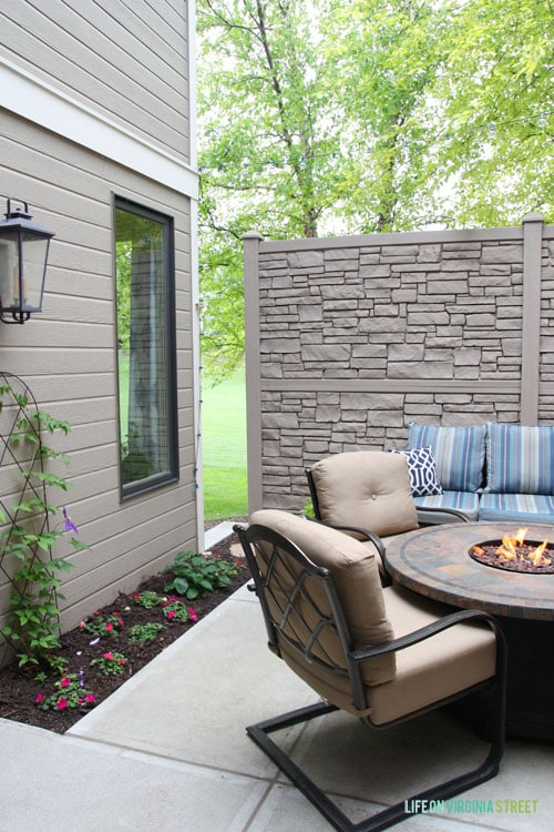 Summer Home Tour - Courtyard Flowers - Life On Virginia Street