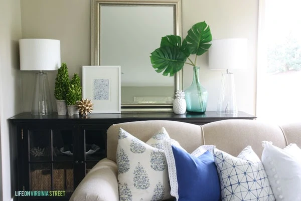 How to Style Throw Pillows Like a Pro - Wilmot's Decorating Center