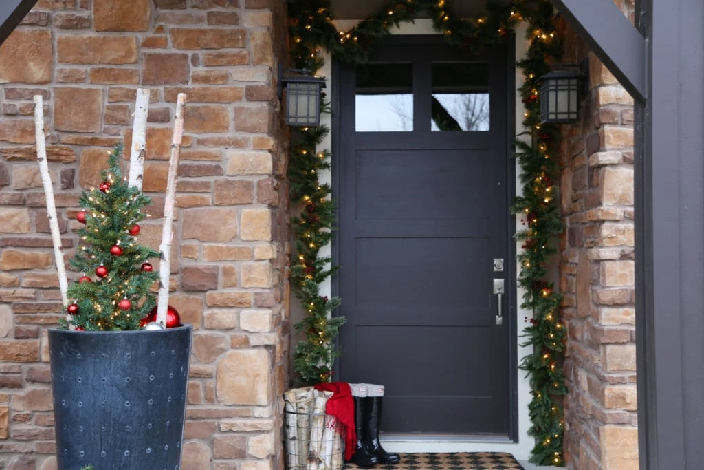 Christmas Front Porch Decor - Life On Virginia Street