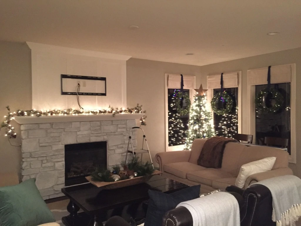Christmas Living Room - Life On Virginia Street