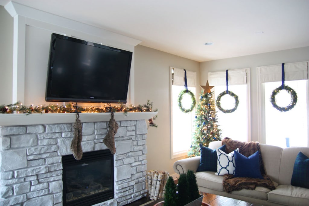 Christmas Living Room - Life On Virginia Street