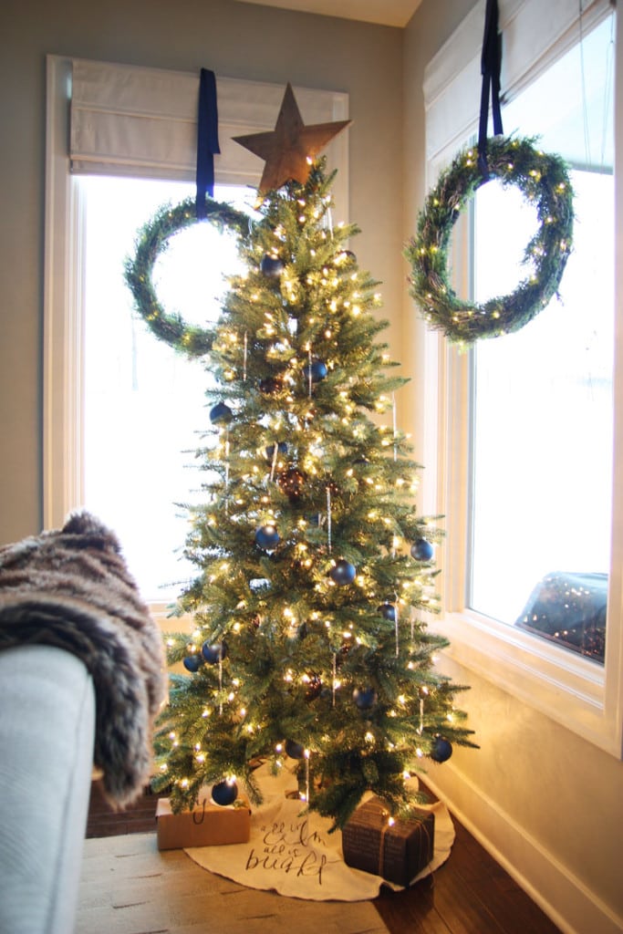 Living Room Christmas Tree - Life On Virginia Street