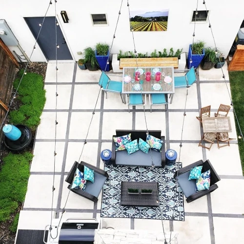 Aerial view of a patio.