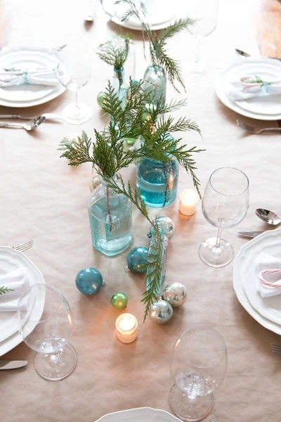 christmas-table-laura-putnam