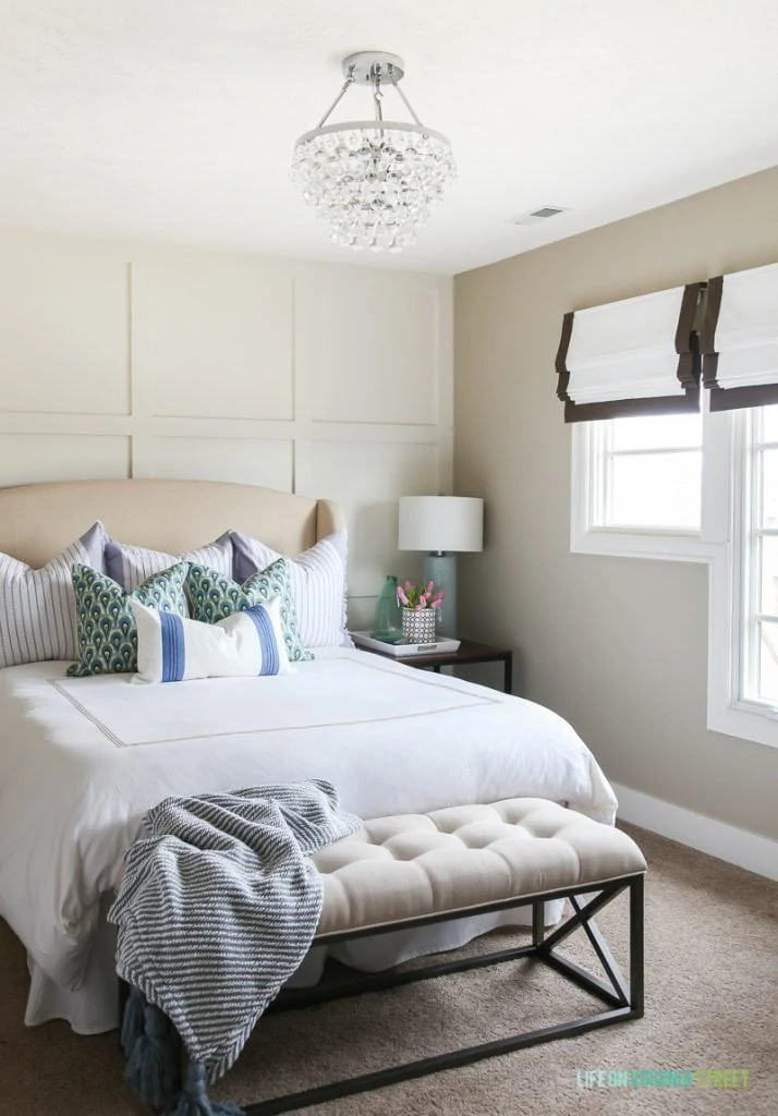 7 Ways to Style Pillows on Your Bed - Randi Garrett Design