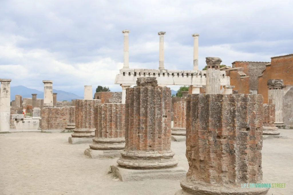 Arriving in Pompeii.