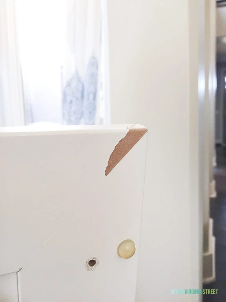 Example of a peeling thermofoil cabinet.