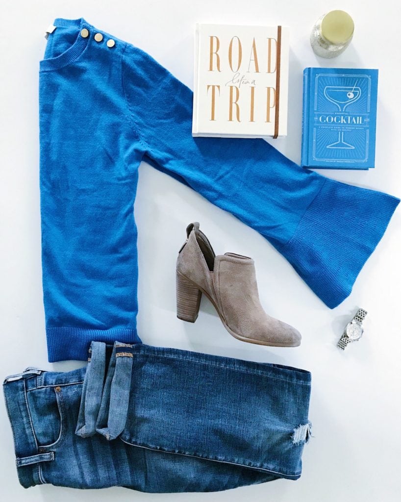 Weekend sale favorites including this blue sweater, jeans and booties from LOFT.