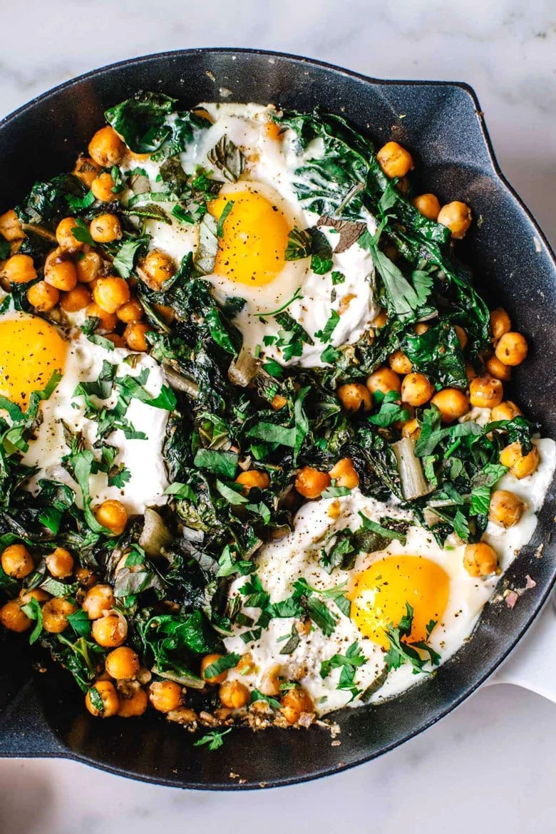 Spiced yogurt and eggs hash for breakfast.